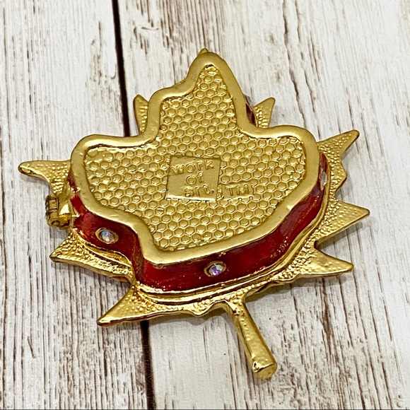 Retired Objet d’Art Autum Fall Maple Leaf Trinket - Picture 10 of 12